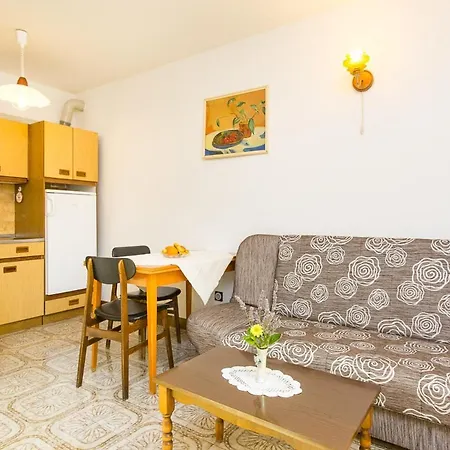 Robi Apartment