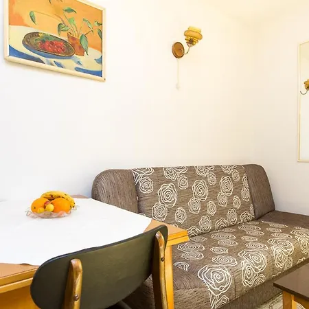 Robi Apartment Punat